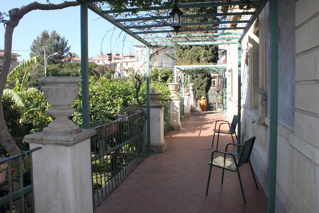 Villa Manasse Aci Castello Chambre photo
